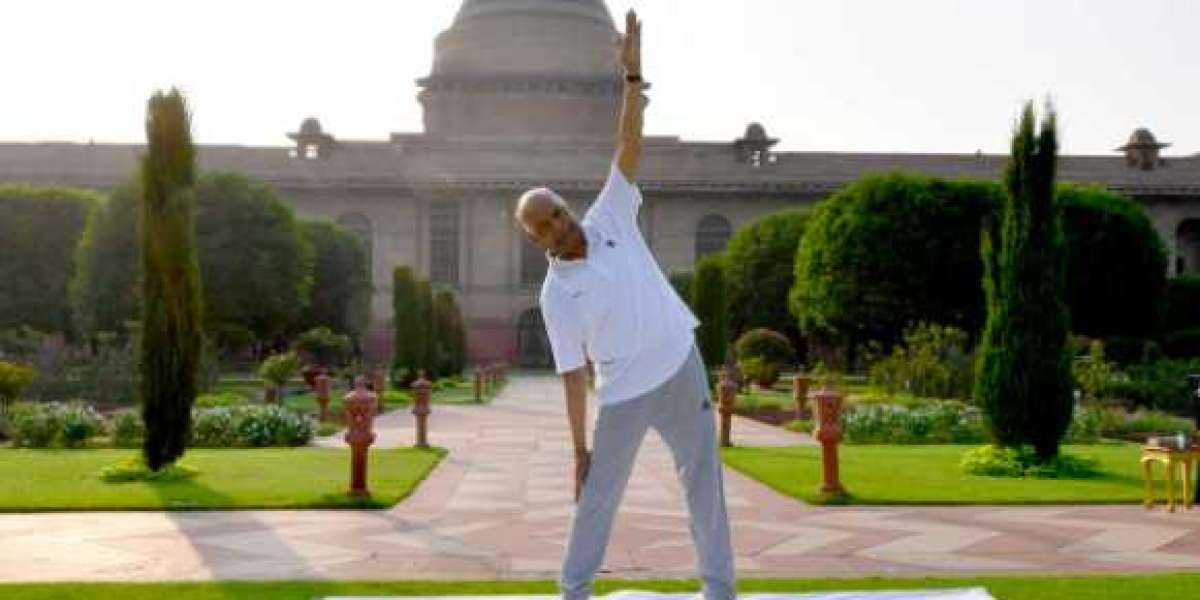 Yoga can be extremely helpful during Covid: President Kovind