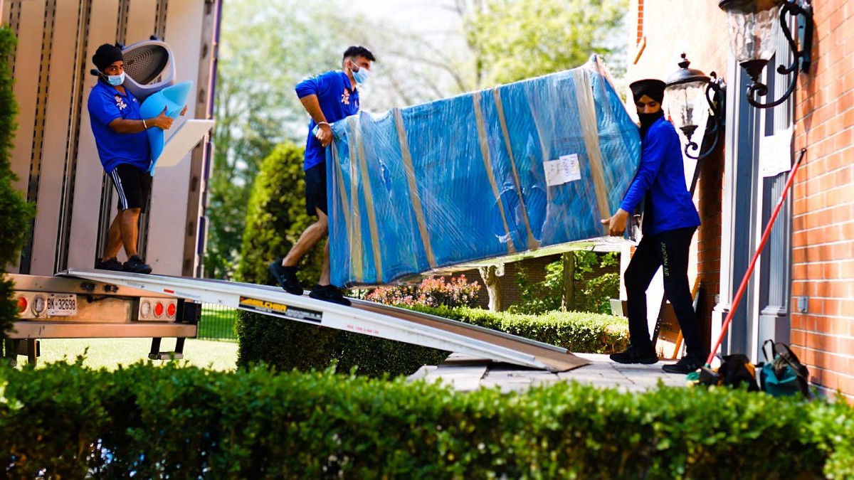 4 Most Common Reasons Why People Choose To Hire Movers | by Let's Get Moving Inc | Feb, 2022 | Medium
