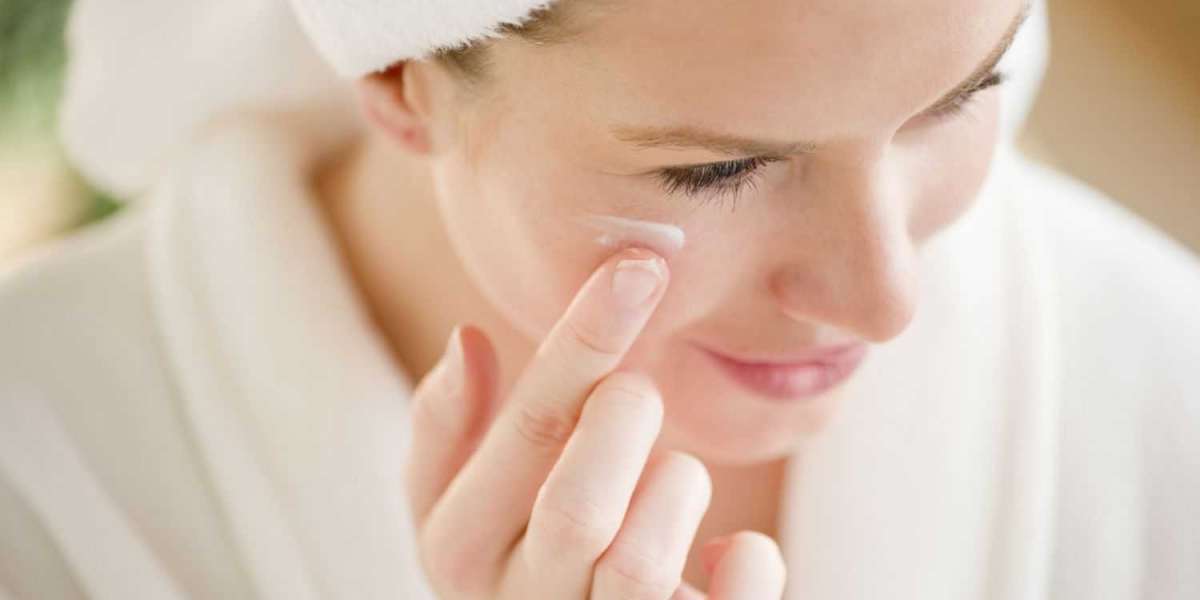 What Tretinoin Cream Strength is Best For Acne?