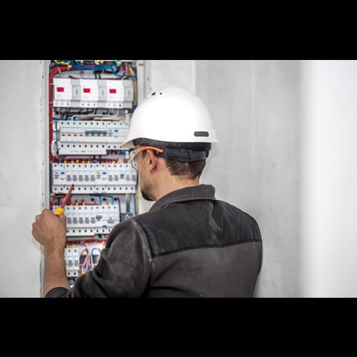 Hiring a Professional Residential Electrician Near You in 5 Steps