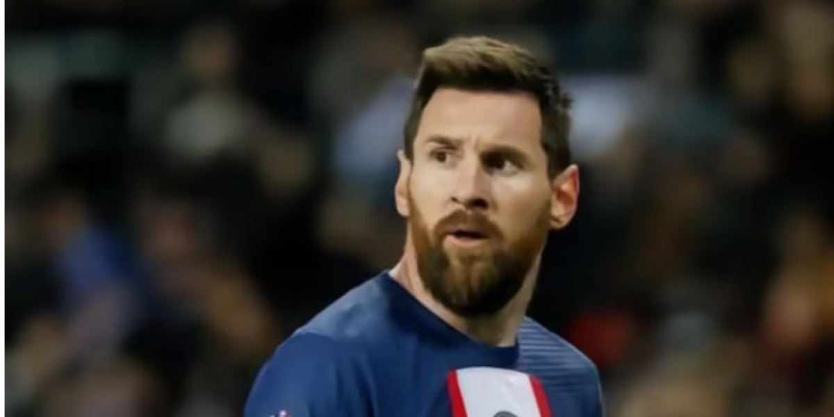 Igra z 2-1 je poskrbela, da so zlati globusi izgubili napetost! Messi je ustvaril 12-letni čudež, s tremi kronami pa je 
