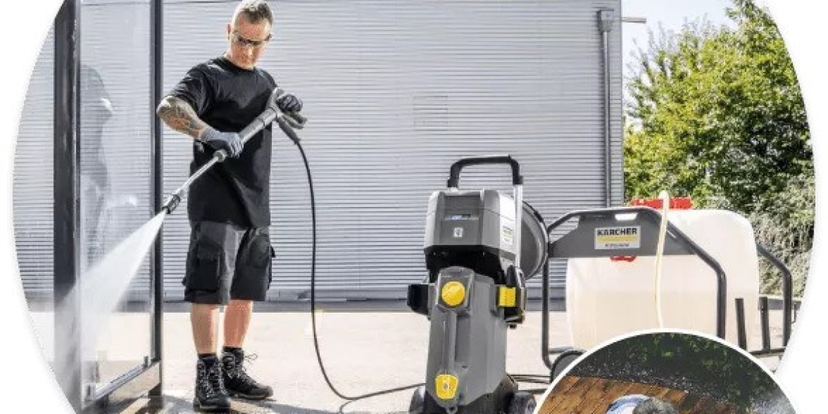 Pressure Washing Cleaning in Port Charlotte, FL: Revitalize Your Home's Exterior