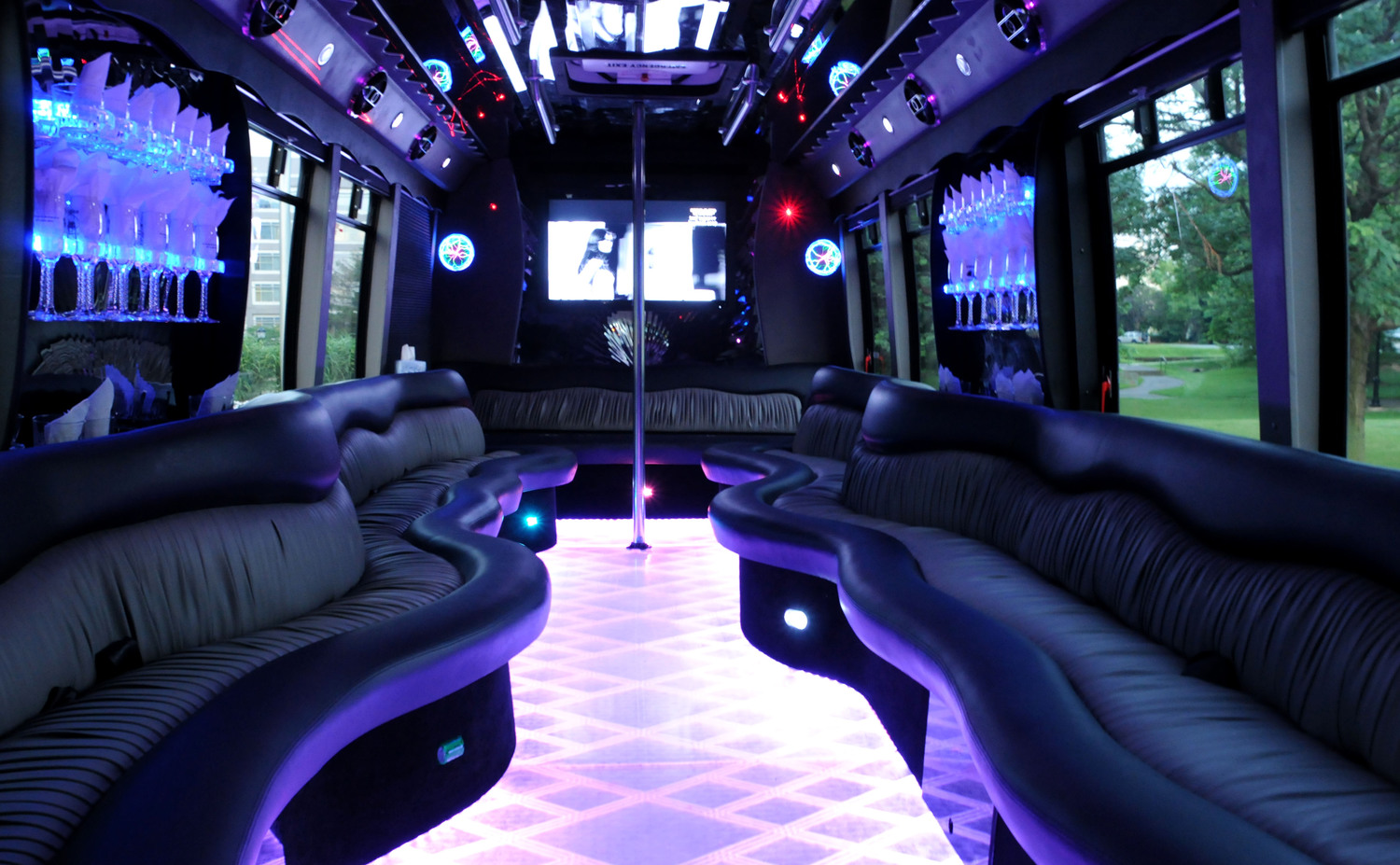 Book Our Luxury Party Bus for your Party Time| Atlanta Limousine