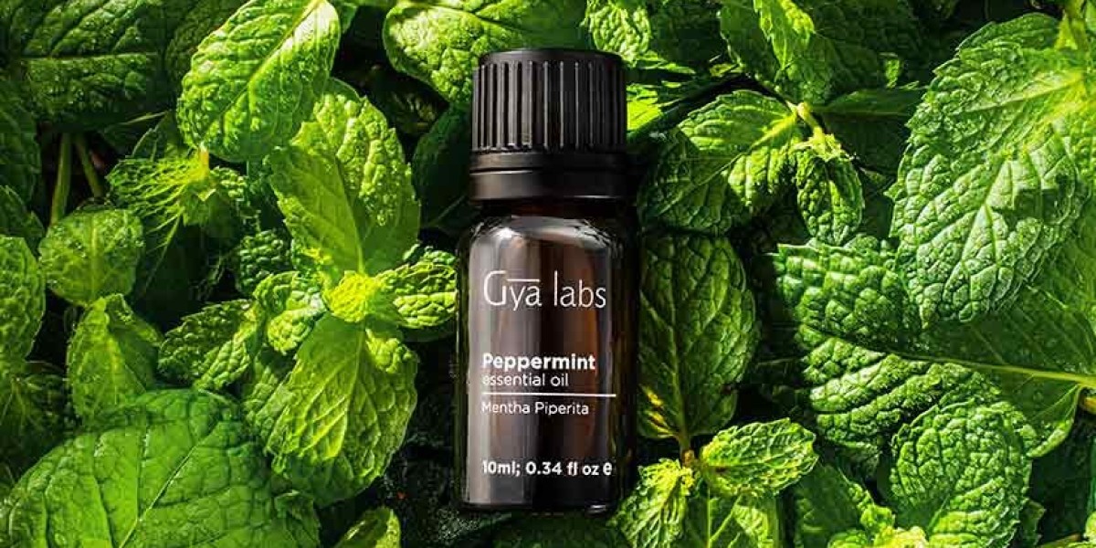 Unlocking the Secrets of Pure Peppermint Oil: A GyaLabs Peppermint Oil Review