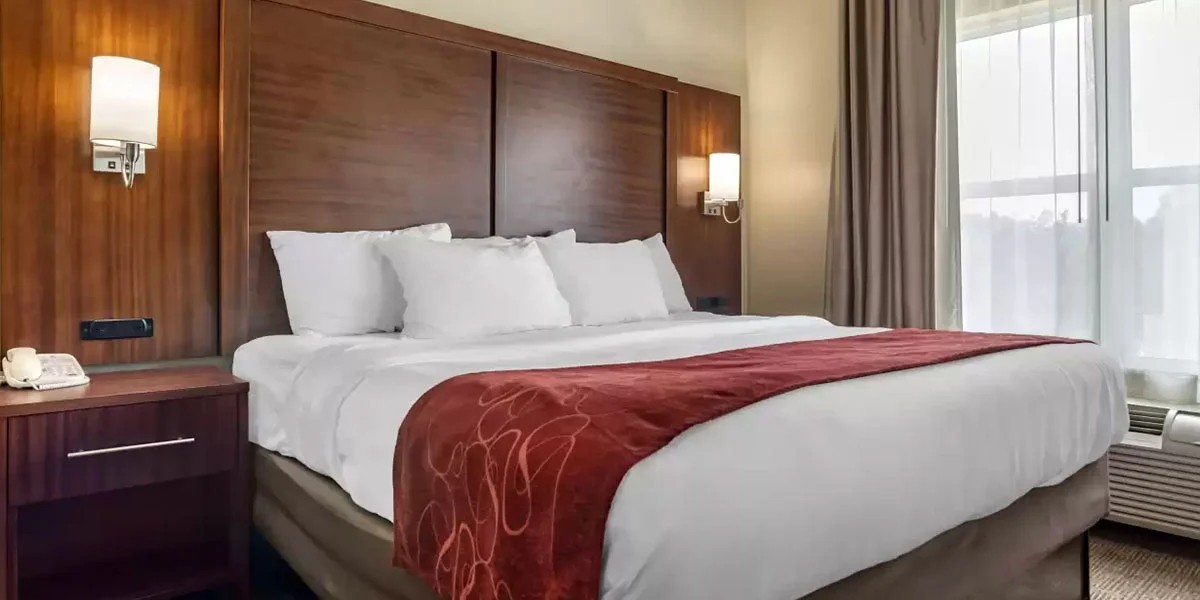 Top reasons to make your luxury room reservations in Flowood at Comfort Suites