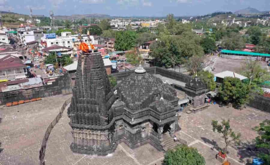 How to Reach Trimbakeshwar Temple - Flights, Buses, Taxis, Train