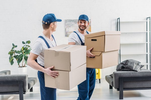 The Advantages of Combining Moving and Storage Services