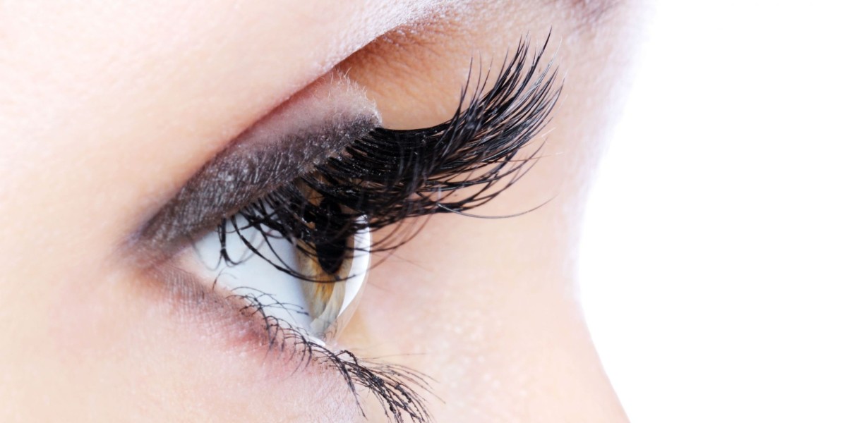 Discover the Magic of Careprost Eye Drops: A Complete Eyelash Enhancement