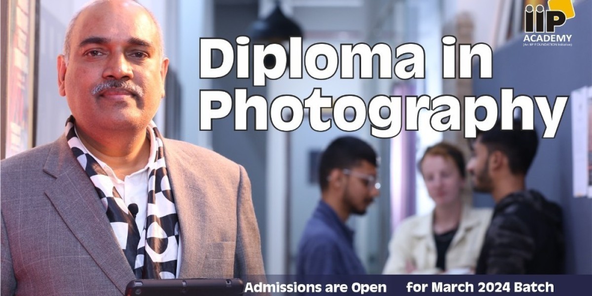 Unlock Your Photographic Potential with the Best Diploma in Photography India at IIP Academy