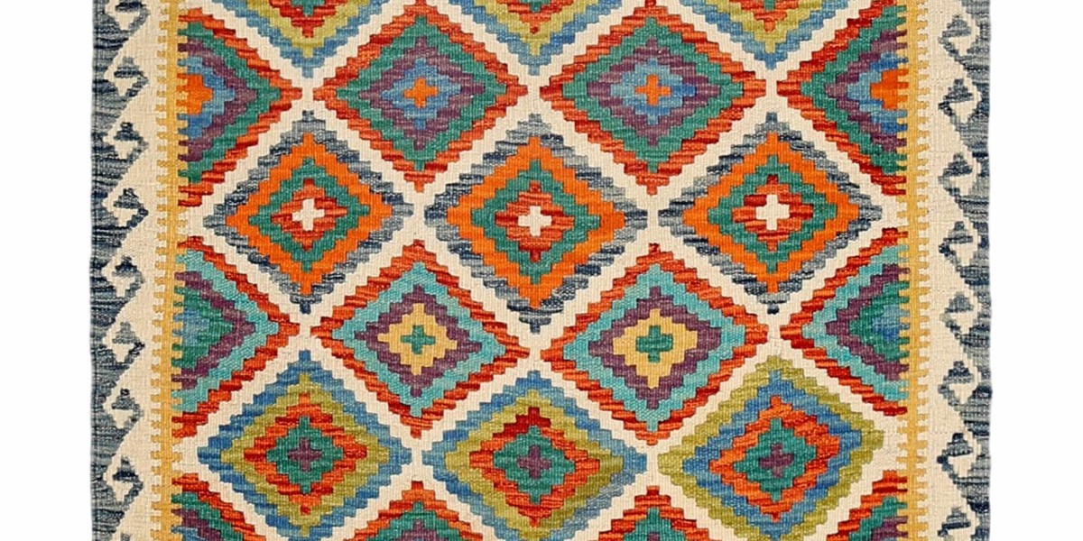 Discovering the Charm of Modern Kilim, Handmade, and Luxury Hand-Knotted Rugs in the USA