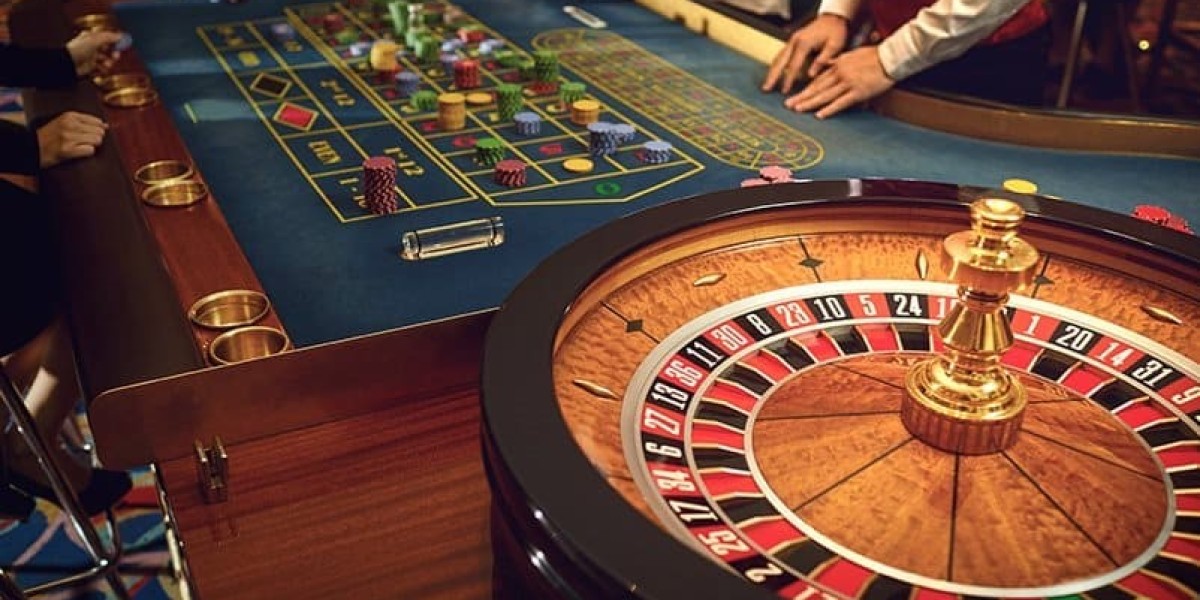 Demystifying Baccarat: A Beginner's Guide to the Iconic Casino Game