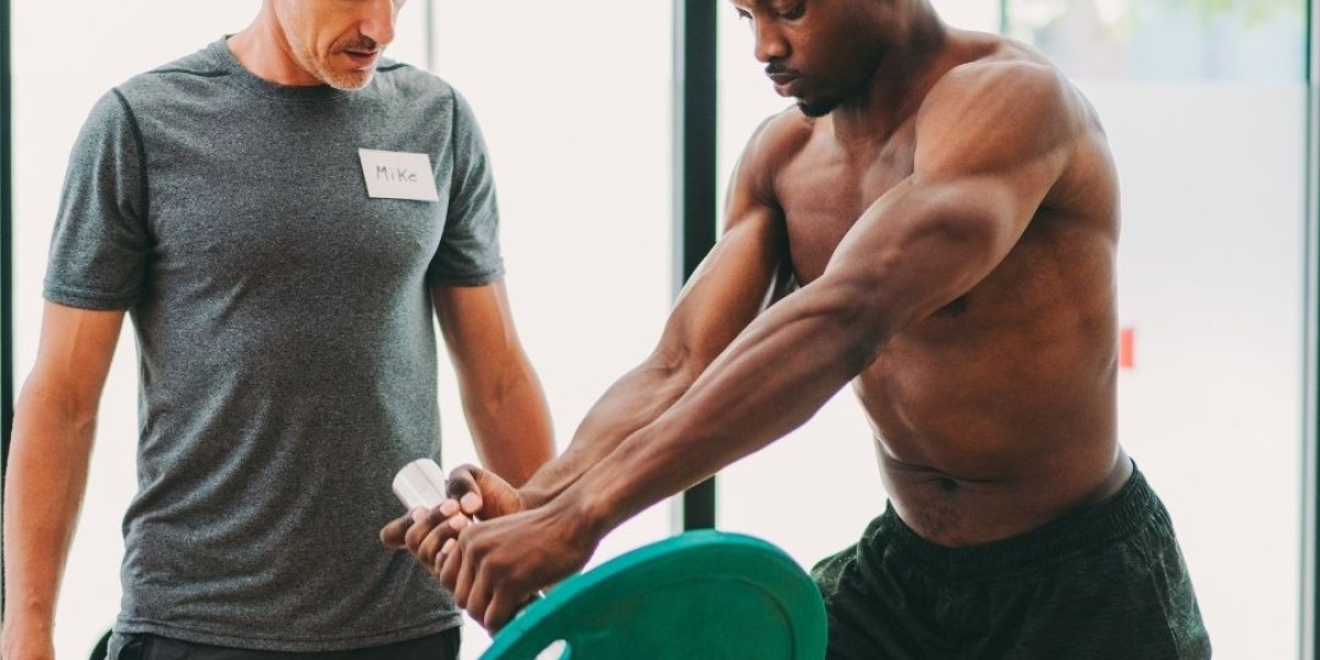 Personal Trainers and Nutritionists: Working Together for More Than Just Exercise