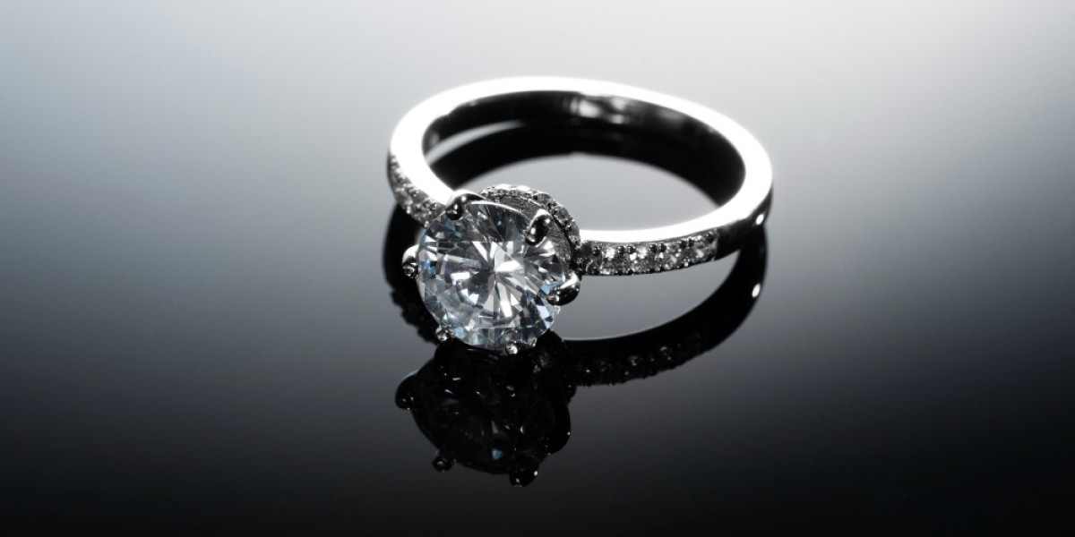 5 Reasons to Choose a Solitaire Diamond Ring