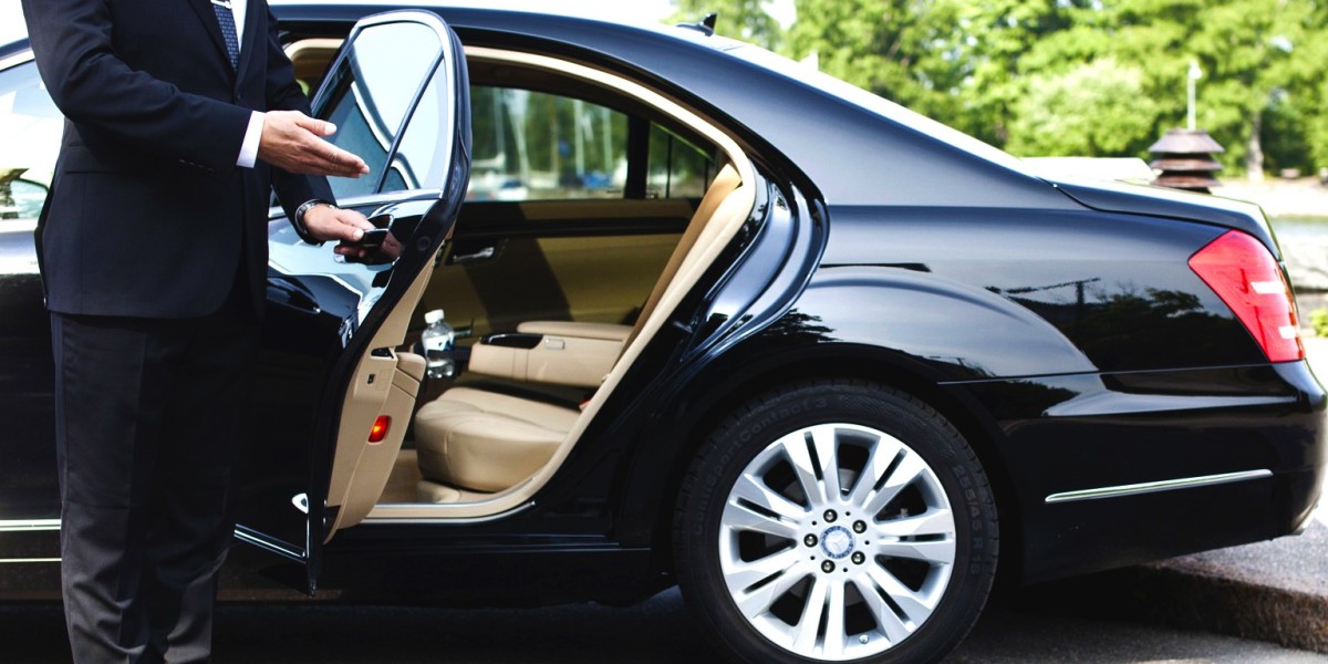 Top 5 Benefits of Choosing Private Airport Transfers in Melbourne