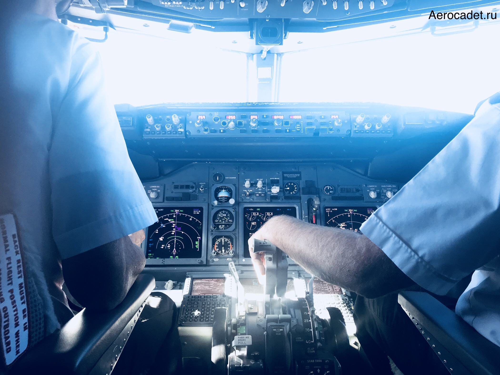 Choosing a Career in Aviation: Benefits and Challenges - AEROCADET | Articles & Reviews