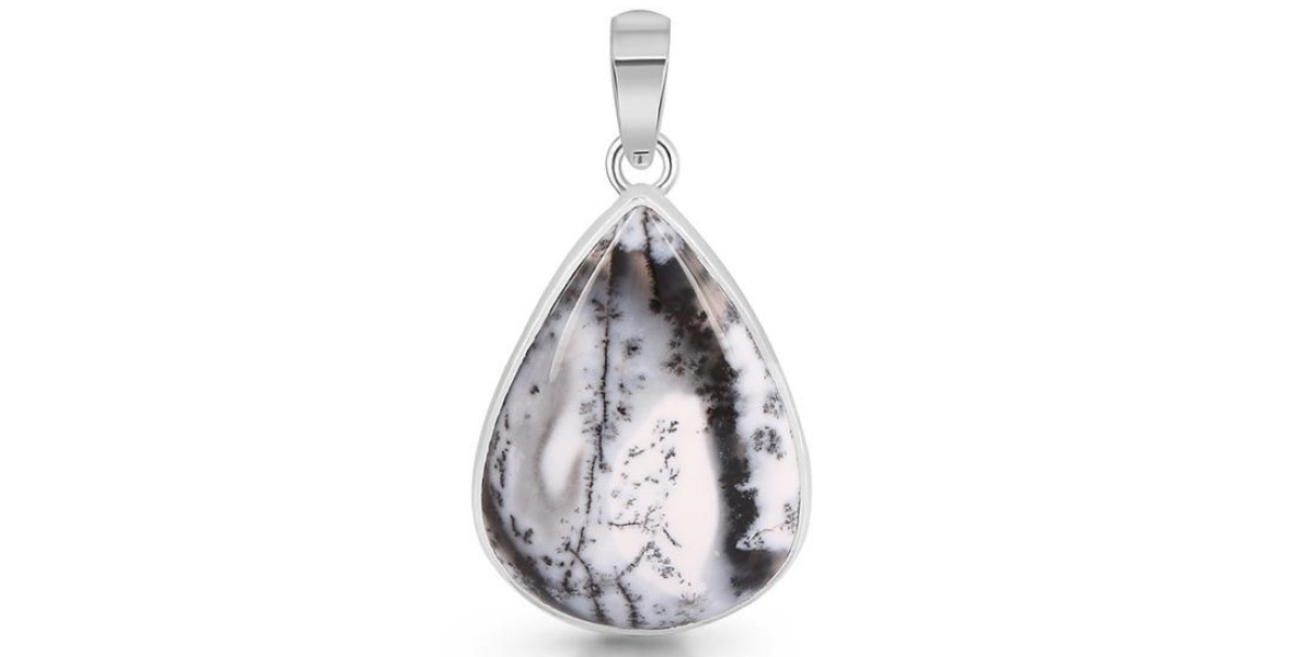 Cradled in Color: The Artistry of Dendritic Agate Jewelry Revealed