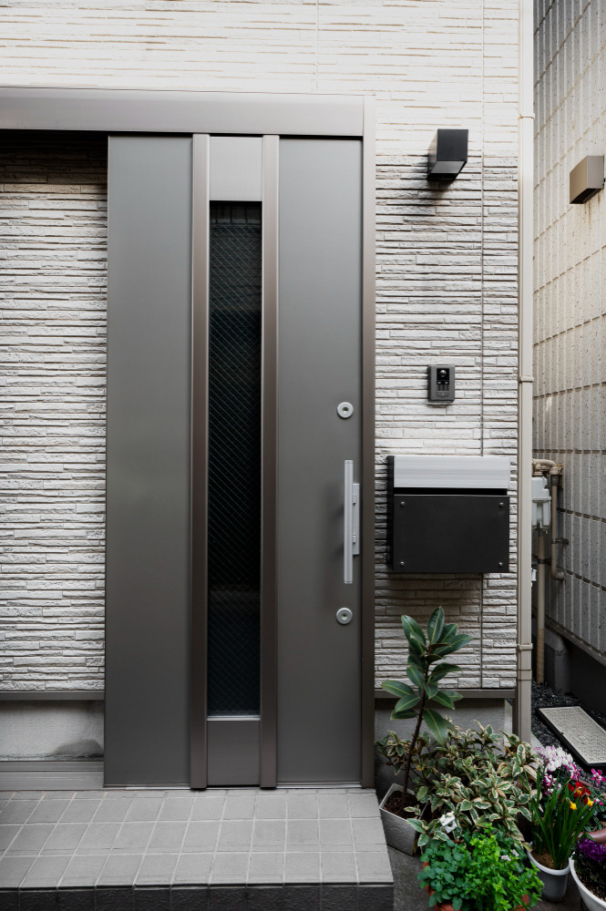 Embracing Modern Elegance: The Charm of Aluminum Pivot Doors – @handcraftedmetalworks on Tumblr
