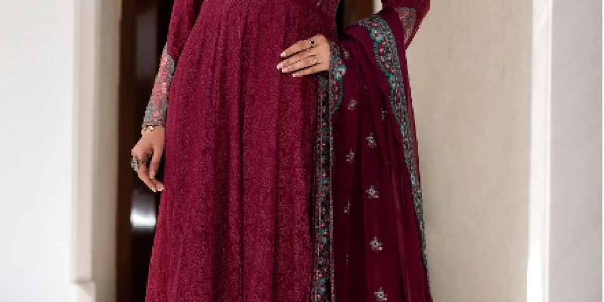Here are some of the latest Pakistani winter dresses