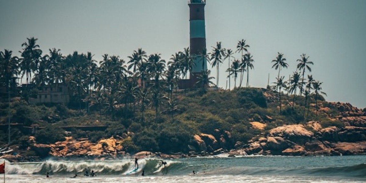 Exploring the shores of kovalam with kerala tour packages [2024]