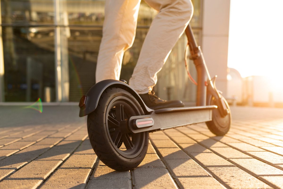 The Ultimate Guide to Electric Commuting Scooters – Australian Guru
