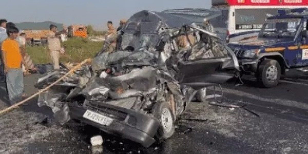 Delhi-Mumbai Expressway Accident Today: Tragic Collision Claims Lives - Panchmahal Samachar