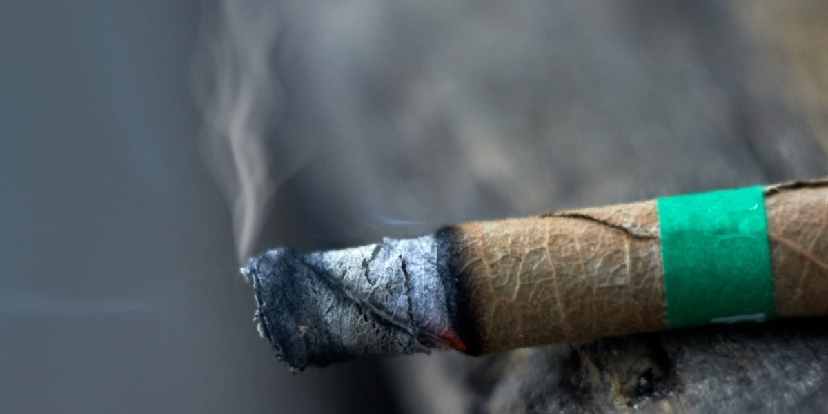 Exploring Herbal Cigarettes: A Safer Smoke Alternative