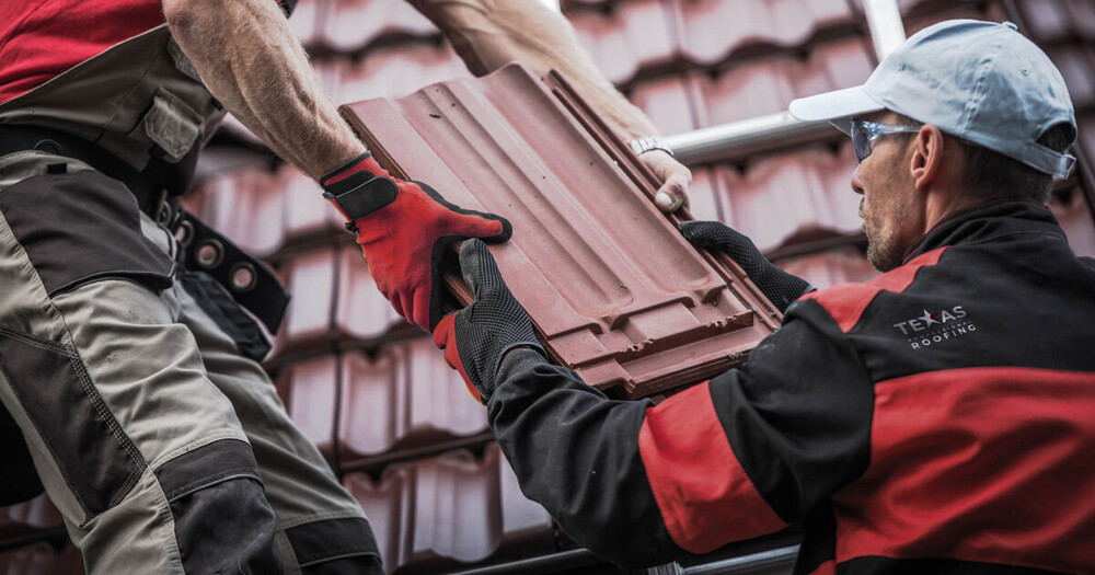 Metal Roof Replacement: When Is It Necessary? | TheAmberPost