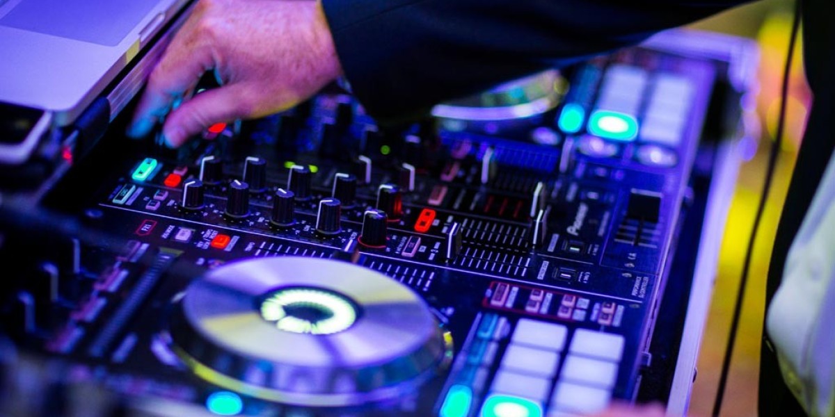 Setting the Beat: Your Guide to Hiring the Perfect DJ
