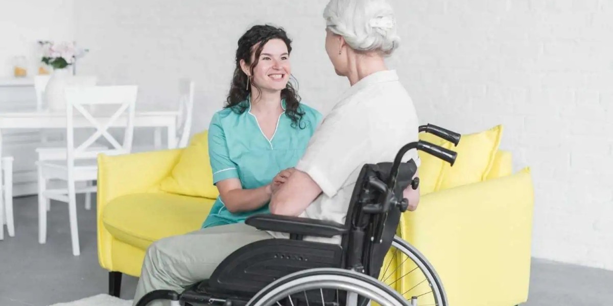A Guide to General Caregiver Assistance and Elderly Care Services in Gurgaon
