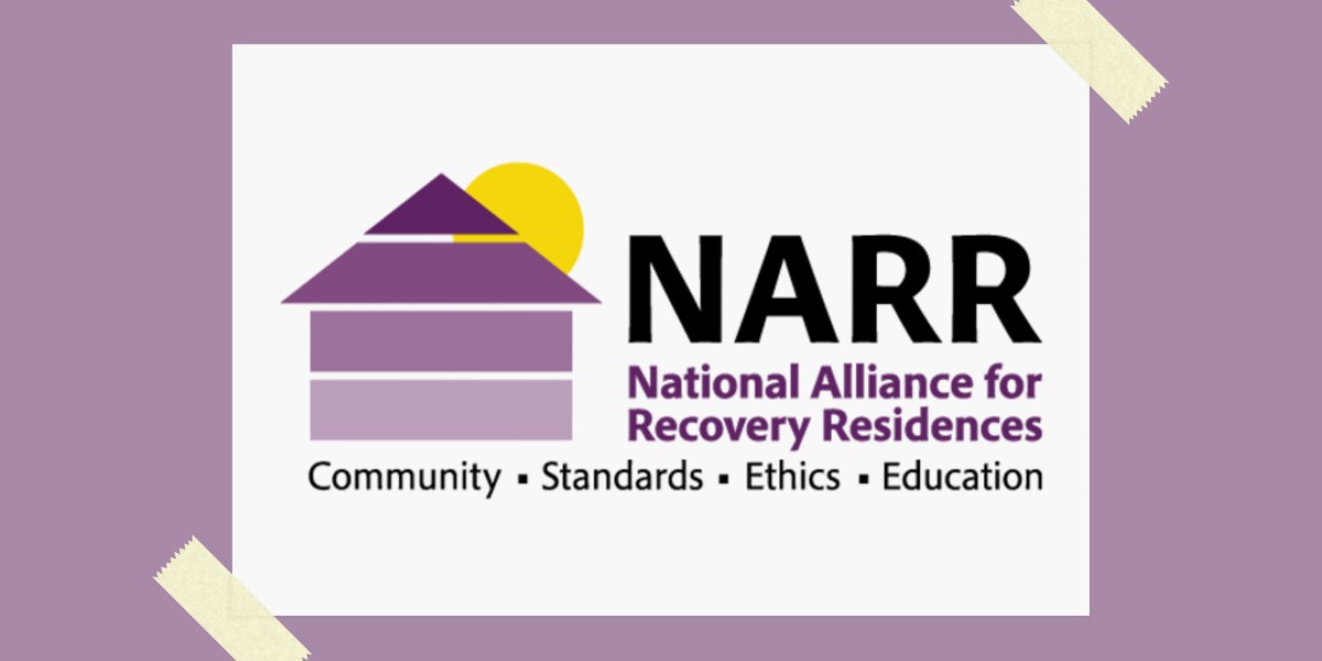 What is the importance of choosing NARR-accredited sober living in Florida?