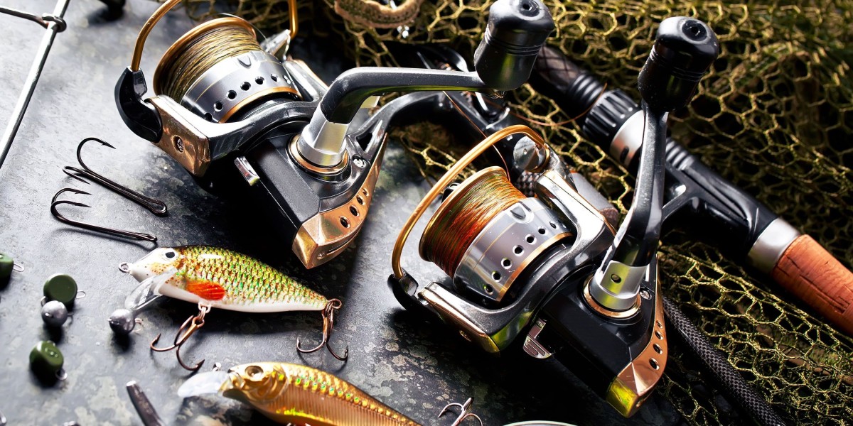 Exploring the Features of Shimano FX 2500HG Reel and Kamatsu Fishing Hooks