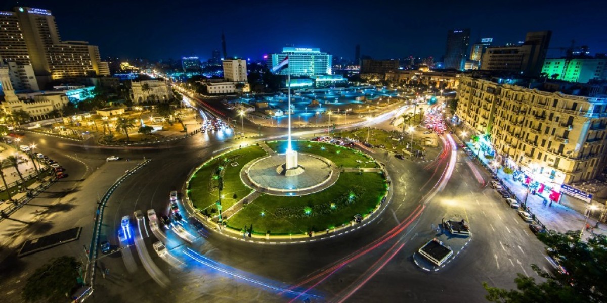 Tahrir Square: The Heartbeat of Cairo and a Symbol of Egyptian Revolution