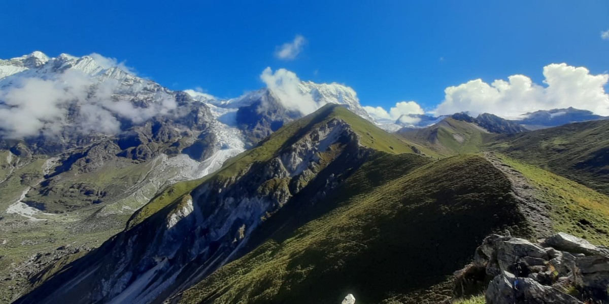 Trekking the Hidden Gem Discovering the Manaslu Circuit