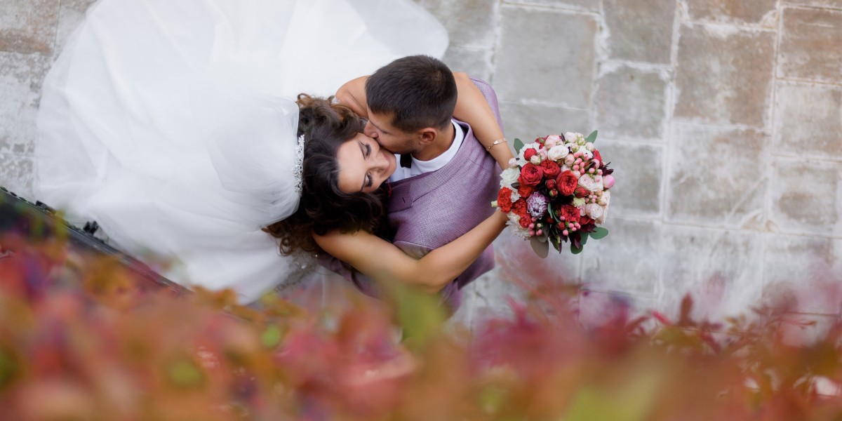 Top Wedding Photographers in Tuscany and Wedding Photographer Lake Garda