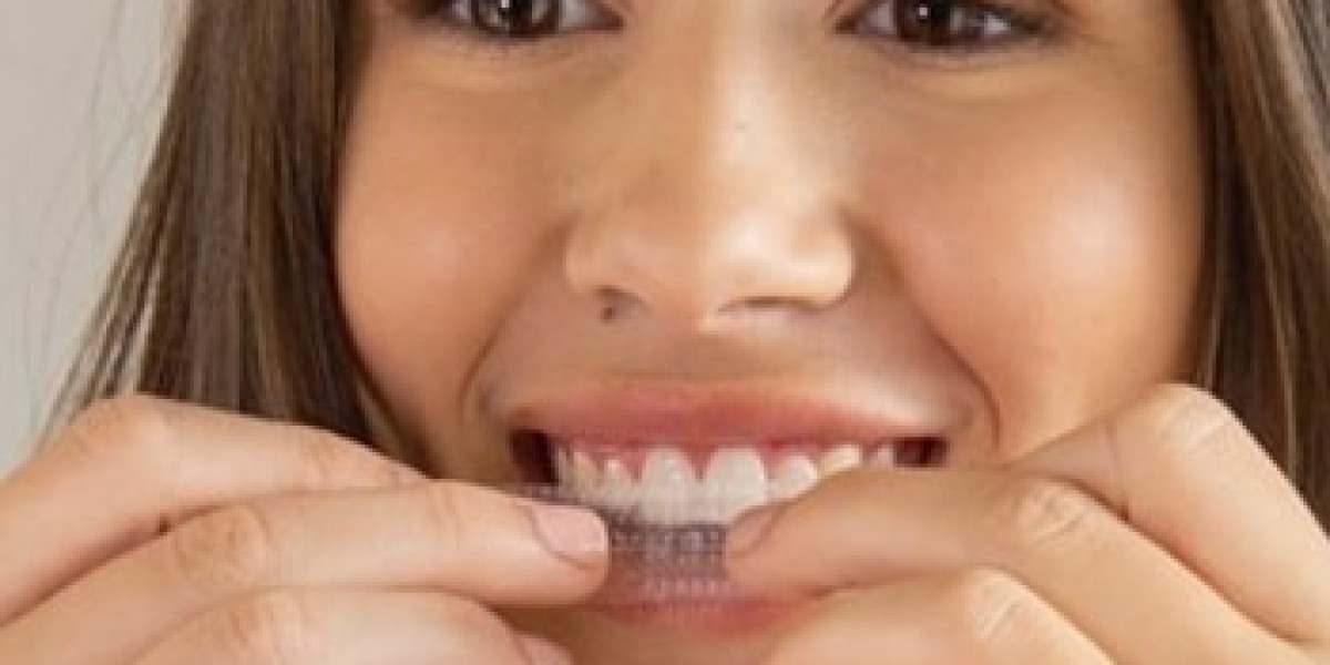 Your Definitive Guide to Using Crest 3D White Strips in the UK for a Radiant Smile