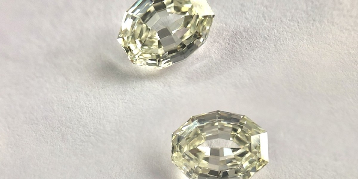 Discover the Beauty of Portrait Cut Diamonds: Unique Engagement Rings | Opulent Diamond