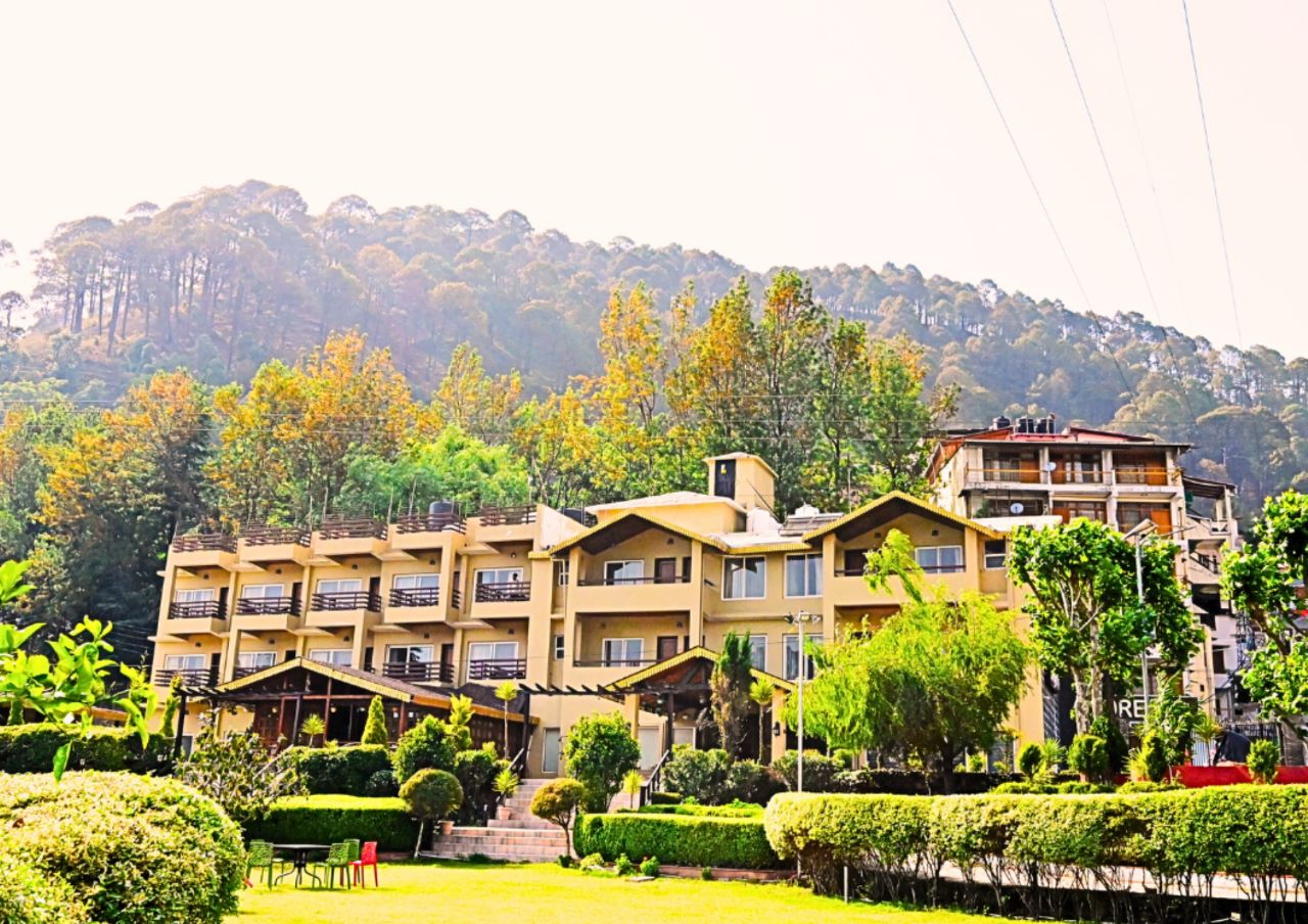 Resorts in Bhowali, Nainital | Bhimtal Resorts | Banquet Halls | Swimming Pool | Naini lake