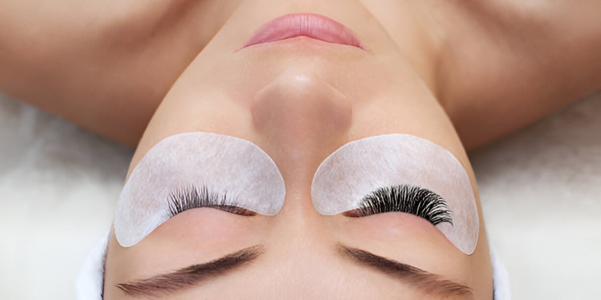 Lash Extensions Gold Coast: Effortless Beauty Every Day