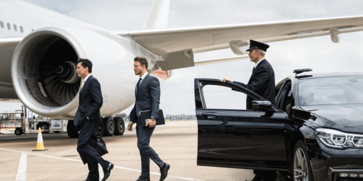 Why a People Carrier Taxi Is Perfect for Airport Transfers