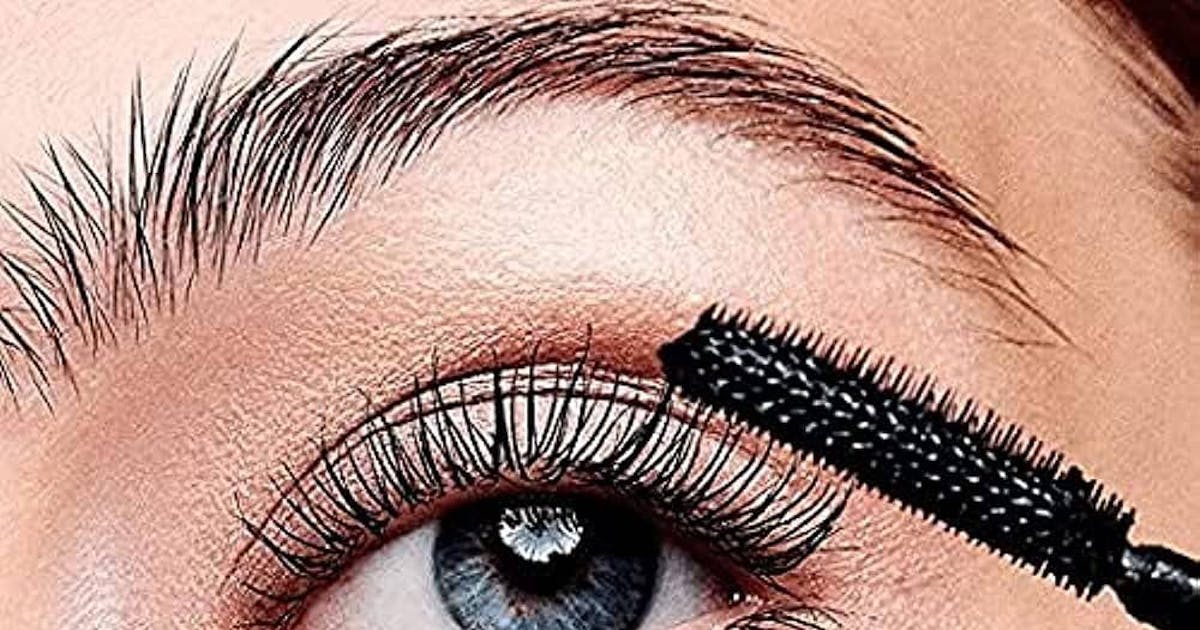 Sugar High Cosmetics Black Mascara for Long-Lasting Wear