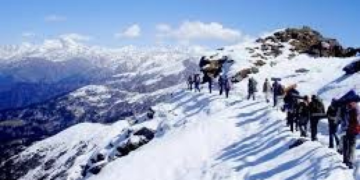 Kedarkantha Trek