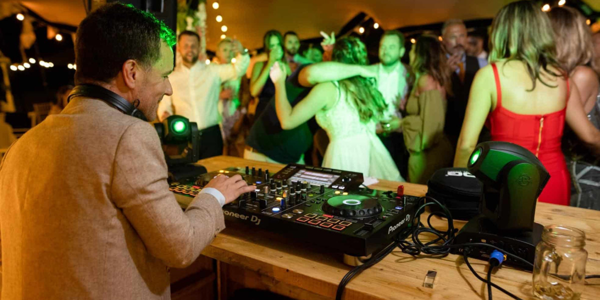 The Ultimate Guide to Choosing a Wedding DJ in Essex